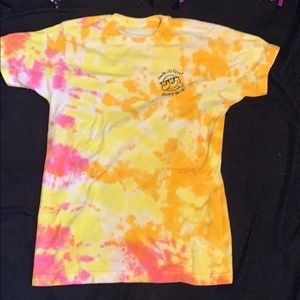 Happy hour tie dye tee size M